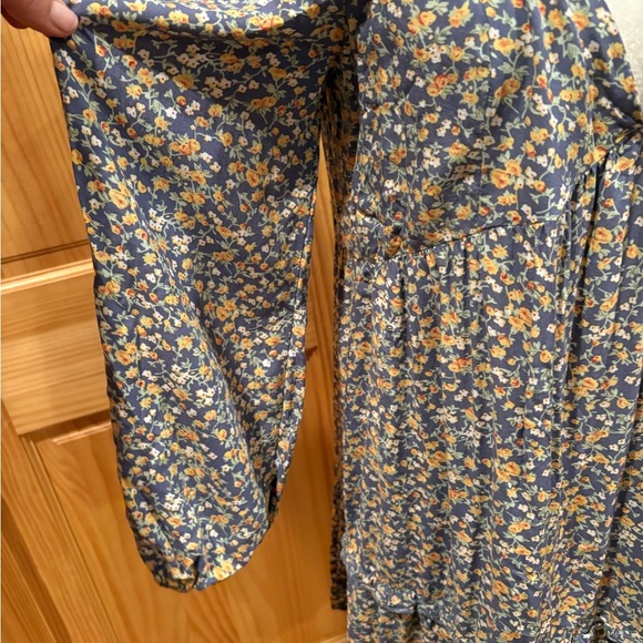 Sky And Sparrow Ditsy Open Back
Babydoll Dress - Picture 3 of 11